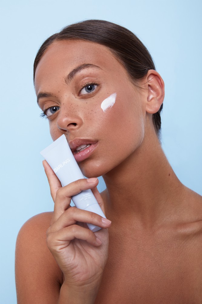 La marca italiana Darling lanza su primera crema de cuidado facial antiedad y con protección solar SPF 50